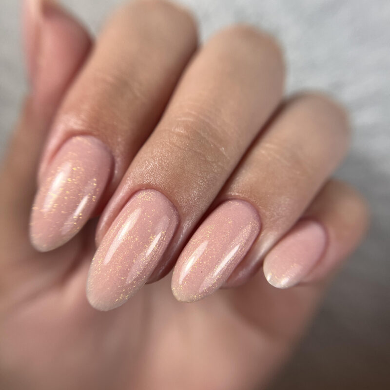 בייס בצבע-NUDE SHIMMER